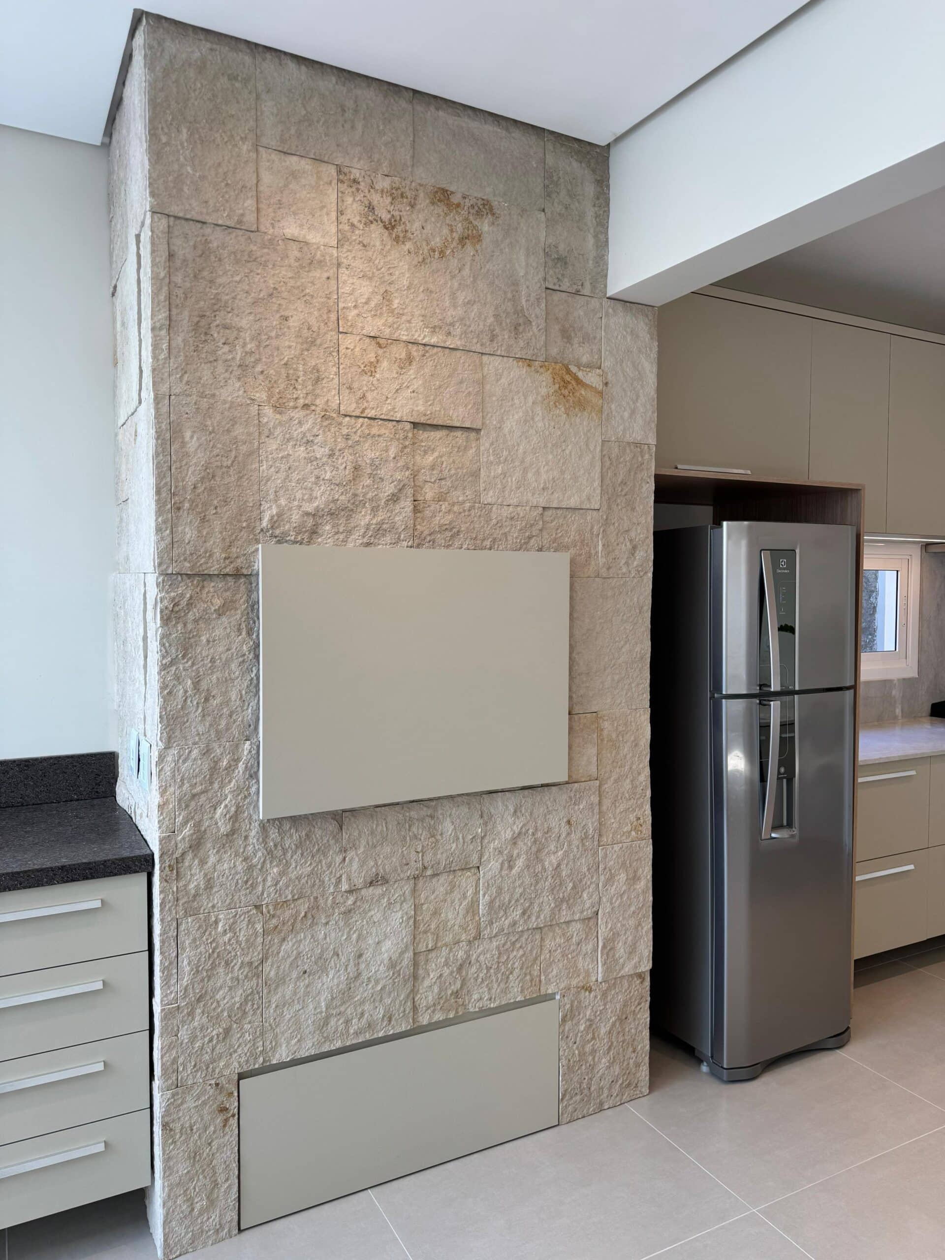 eba68a61-1b09-43aa-8aab-d5a576b7eb9b